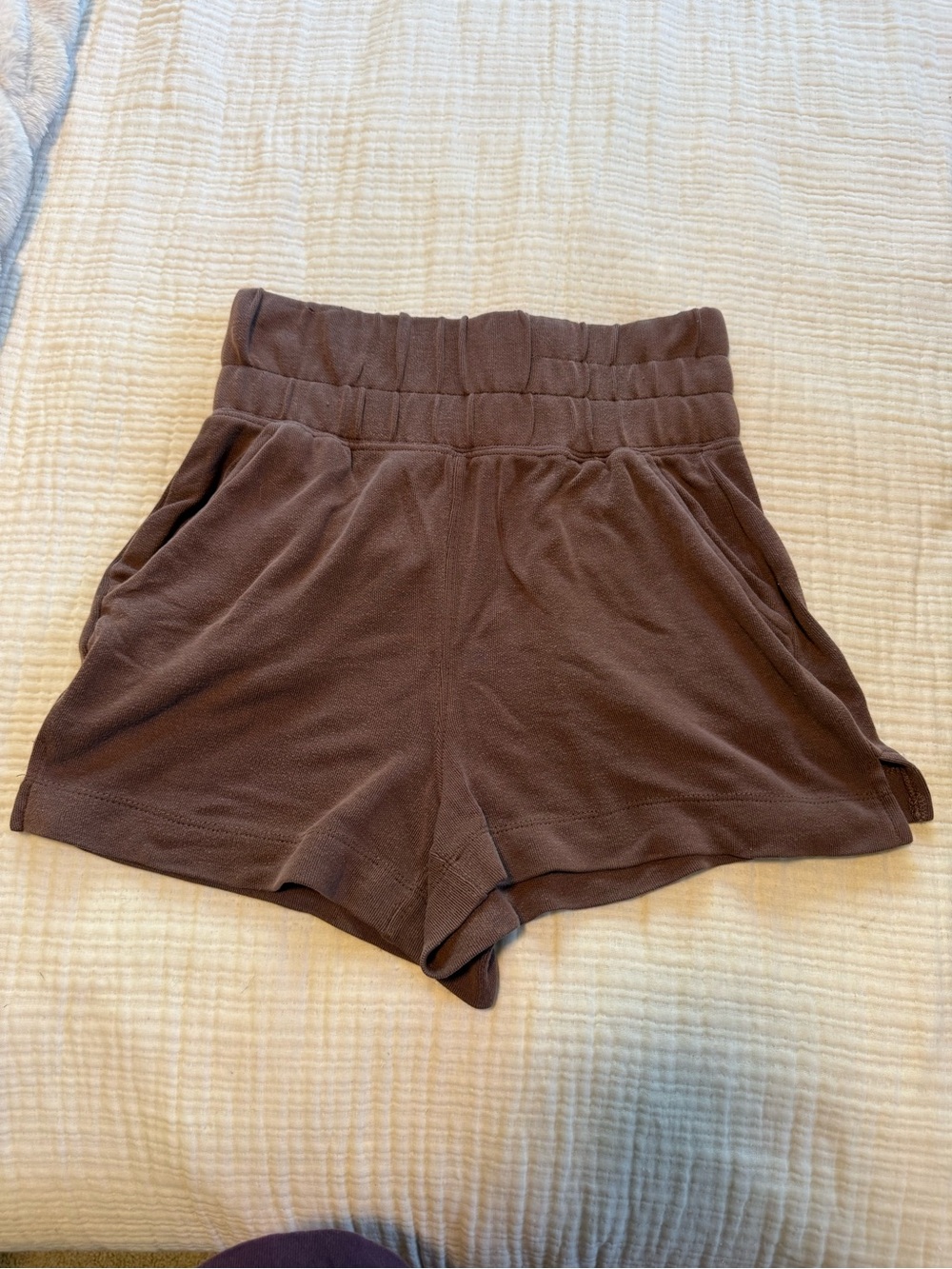 High-Waist Brown Women's Lounge Shorts with Pockets